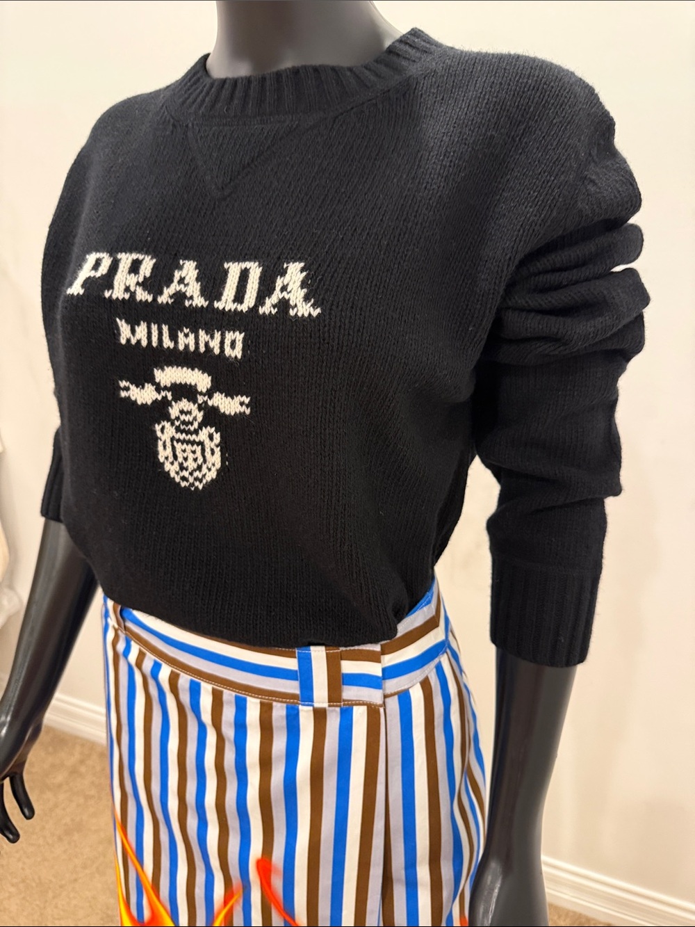PRADA Iconic classic Logo Intarsia Black Knit Sweater IT 40 Worn Once - Picture 4 of 11